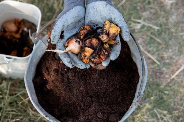 pengolahan sampah biopori