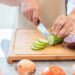 proses pemotongan sayuran